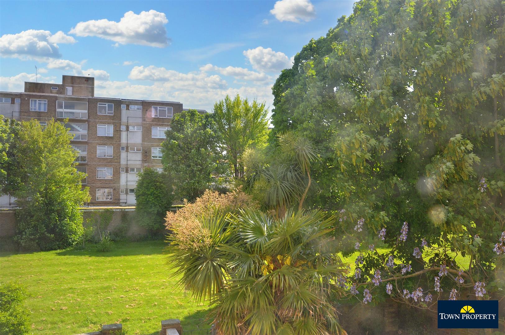 Property Details for 16 Jevington Gardens Eastbourne BN21 4HN Town